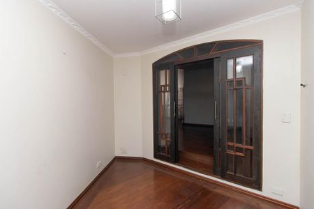 Casa à venda com 800m², 10 quartos e 11 vagas Casa à venda com 800m², 10 quartos e 11 vagasCorredor