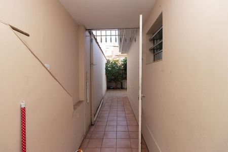 Casa à venda com 800m², 10 quartos e 11 vagas Casa à venda com 800m², 10 quartos e 11 vagasCorredor