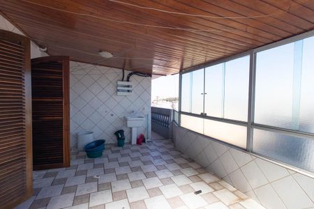 Casa à venda com 800m², 10 quartos e 11 vagas Casa à venda com 800m², 10 quartos e 11 vagasÁrea de Serviço