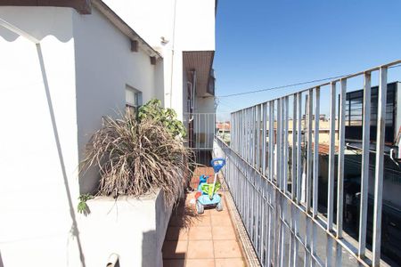 Casa à venda com 800m², 10 quartos e 11 vagas Casa à venda com 800m², 10 quartos e 11 vagasCasa 4 - Varanda
