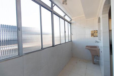 Casa à venda com 800m², 10 quartos e 11 vagas Casa à venda com 800m², 10 quartos e 11 vagasCasa 3 - Área de Serviço