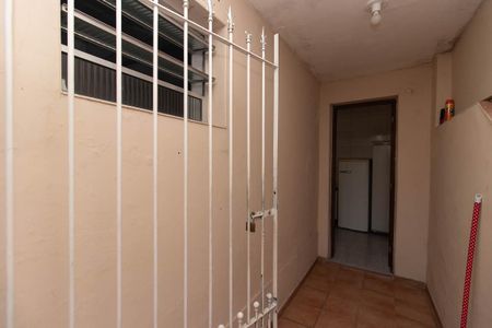 Casa à venda com 800m², 10 quartos e 11 vagas Casa à venda com 800m², 10 quartos e 11 vagasEntrada Casa 4