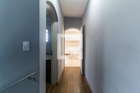 Corredor de casa para alugar com 3 quartos, 120m² em Braz Cubas, Mogi das Cruzes