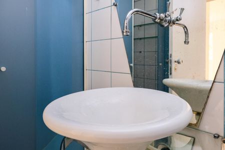 Apartamento à venda com 78m², 3 quartos e 1 vaga Apartamento à venda com 78m², 3 quartos e 1 vagaBanheiro