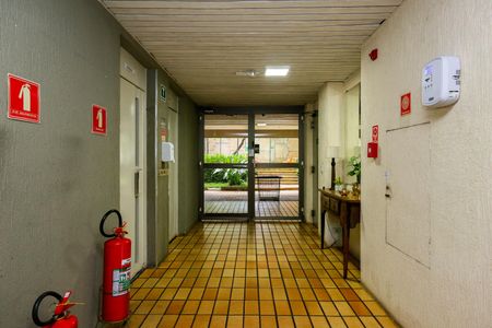 Apartamento à venda com 78m², 3 quartos e 1 vaga Apartamento à venda com 78m², 3 quartos e 1 vagaÁrea comum