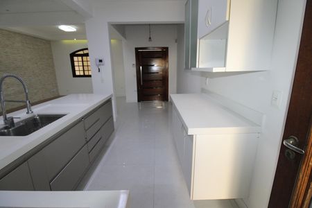 Casa para alugar com 180m², 3 quartos e 2 vagasCozinha