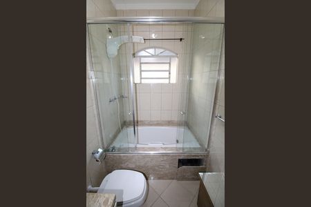 Casa para alugar com 180m², 3 quartos e 2 vagasBanheiro da Suíte