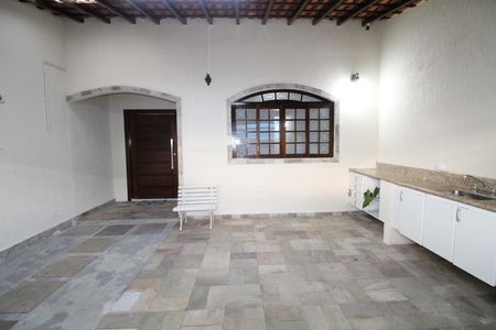 Casa para alugar com 180m², 3 quartos e 2 vagasGaragem