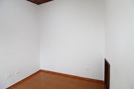 Casa para alugar com 180m², 3 quartos e 2 vagasQuarto Externo
