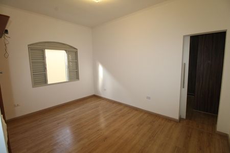 Casa para alugar com 180m², 3 quartos e 2 vagasSuíte