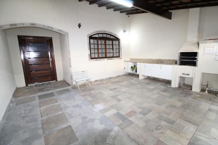 Casa para alugar com 180m², 3 quartos e 2 vagasGaragem