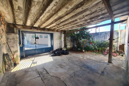 Casa à venda com 160m², 2 quartos e 2 vagas Casa à venda com 160m², 2 quartos e 2 vagasQuintal