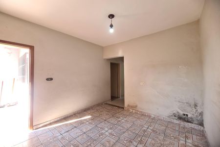 Sala de casa à venda com 2 quartos, 160m² em Jardim Mimar, São Paulo