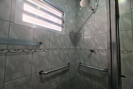 Casa à venda com 160m², 2 quartos e 2 vagas Casa à venda com 160m², 2 quartos e 2 vagasBanheiro