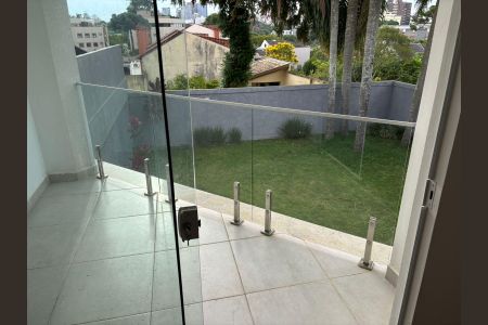 Casa à venda com 514m², 3 quartos e 7 vagas Casa à venda com 514m², 3 quartos e 7 vagasSuíte