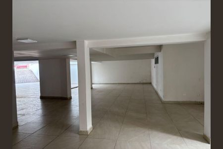 Casa à venda com 514m², 3 quartos e 7 vagas Casa à venda com 514m², 3 quartos e 7 vagasGaragem