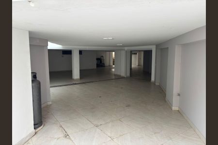 Casa à venda com 514m², 3 quartos e 7 vagas Casa à venda com 514m², 3 quartos e 7 vagasGaragem