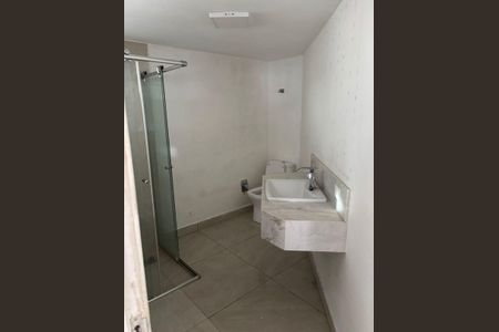 Casa à venda com 514m², 3 quartos e 7 vagas Casa à venda com 514m², 3 quartos e 7 vagasLavabo