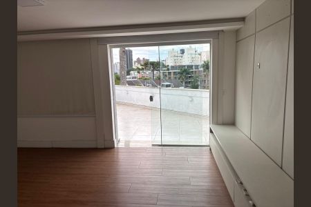 Casa à venda com 514m², 3 quartos e 7 vagas Casa à venda com 514m², 3 quartos e 7 vagasQuarto 2