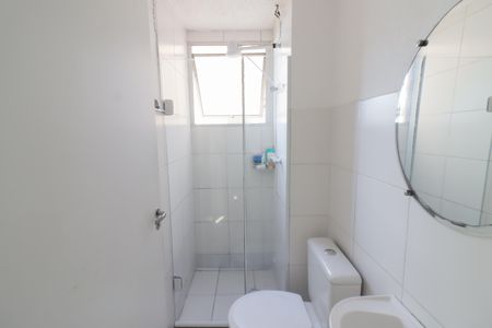 Banheiro de apartamento à venda com 2 quartos, 44m² em São Pedro, Osasco