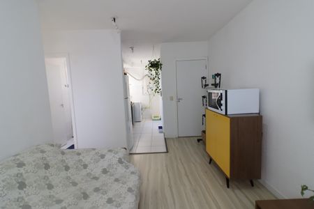 Sala de apartamento à venda com 2 quartos, 44m² em São Pedro, Osasco