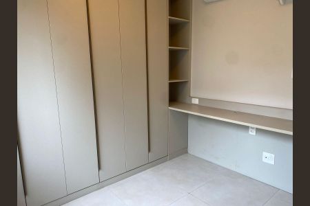 Quarto de apartamento para alugar com 2 quartos, 76m² em Barra da Tijuca, Rio de Janeiro