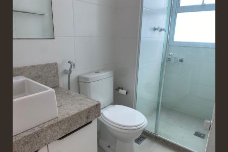 Apartamento para alugar com 76m², 2 quartos e 1 vaga Apartamento para alugar com 76m², 2 quartos e 1 vagaBanheiro