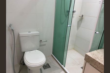 Apartamento para alugar com 76m², 2 quartos e 1 vaga Apartamento para alugar com 76m², 2 quartos e 1 vagaBanheiro