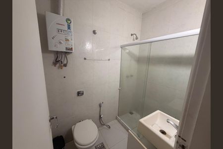 Banheiro de apartamento para alugar com 2 quartos, 56m² em Tijuca, Rio de Janeiro