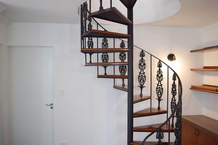 Apartamento à venda com 115m², 2 quartos e 2 vagas Apartamento à venda com 115m², 2 quartos e 2 vagasSala