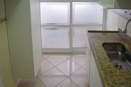 Apartamento à venda com 115m², 2 quartos e 2 vagas Apartamento à venda com 115m², 2 quartos e 2 vagasCozinha