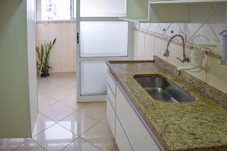 Apartamento à venda com 115m², 2 quartos e 2 vagas Apartamento à venda com 115m², 2 quartos e 2 vagasCozinha