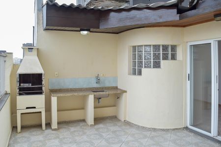 Apartamento à venda com 115m², 2 quartos e 2 vagas Apartamento à venda com 115m², 2 quartos e 2 vagasÁrea de Churrasqueira