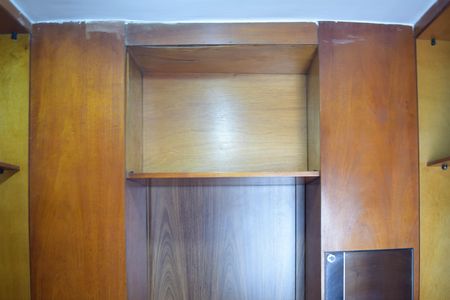 Apartamento à venda com 115m², 2 quartos e 2 vagas Apartamento à venda com 115m², 2 quartos e 2 vagasCloset