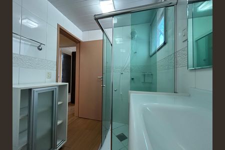 Apartamento para alugar com 94m², 3 quartos e 1 vaga Apartamento para alugar com 94m², 3 quartos e 1 vagaBanheiro