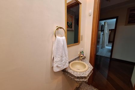 Apartamento para alugar com 155m², 3 quartos e 3 vagas Apartamento para alugar com 155m², 3 quartos e 3 vagasLavabo