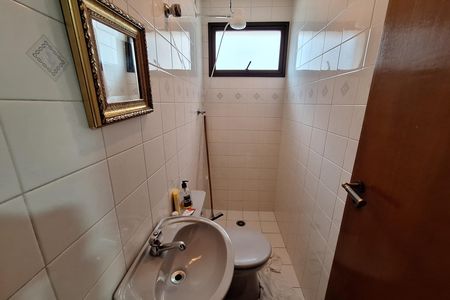 Apartamento para alugar com 155m², 3 quartos e 3 vagas Apartamento para alugar com 155m², 3 quartos e 3 vagasBanheiro de serviço