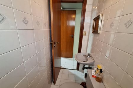Apartamento para alugar com 155m², 3 quartos e 3 vagas Apartamento para alugar com 155m², 3 quartos e 3 vagasBanheiro de serviço