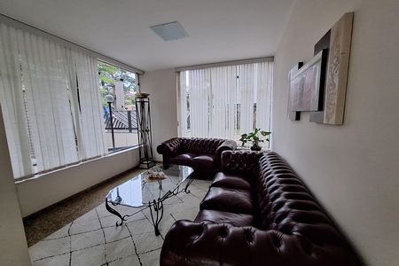 Apartamento para alugar com 155m², 3 quartos e 3 vagas Apartamento para alugar com 155m², 3 quartos e 3 vagasHall de entrada
