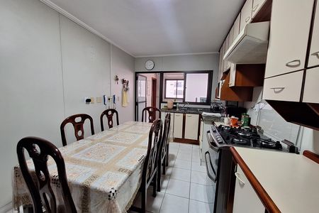Apartamento para alugar com 155m², 3 quartos e 3 vagas Apartamento para alugar com 155m², 3 quartos e 3 vagasCozinha