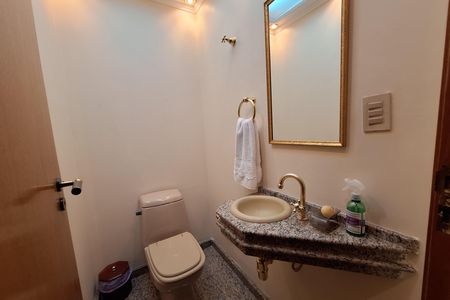 Apartamento para alugar com 155m², 3 quartos e 3 vagas Apartamento para alugar com 155m², 3 quartos e 3 vagasLavabo