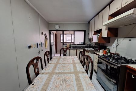 Apartamento para alugar com 155m², 3 quartos e 3 vagas Apartamento para alugar com 155m², 3 quartos e 3 vagasCozinha