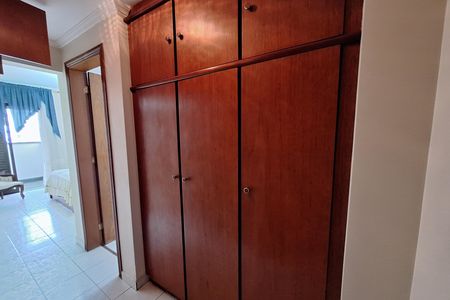 Apartamento para alugar com 155m², 3 quartos e 3 vagas Apartamento para alugar com 155m², 3 quartos e 3 vagasSuíte