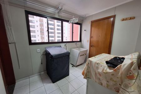 Apartamento para alugar com 155m², 3 quartos e 3 vagas Apartamento para alugar com 155m², 3 quartos e 3 vagasLavanderia
