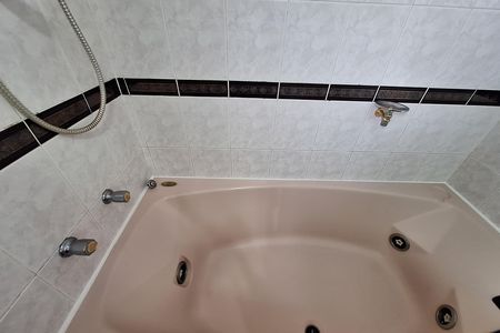 Apartamento para alugar com 155m², 3 quartos e 3 vagas Apartamento para alugar com 155m², 3 quartos e 3 vagasBanheiro da Suíte