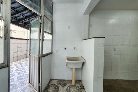 Apartamento para alugar com 83m², 2 quartos e sem vagaÁrea de Serviço 