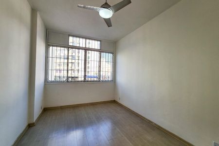 Apartamento para alugar com 83m², 2 quartos e sem vagaSala 