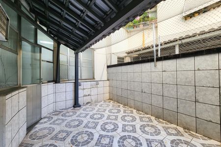 Apartamento para alugar com 83m², 2 quartos e sem vagaÁrea 