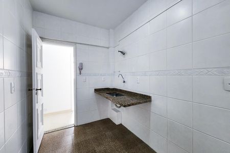 Apartamento para alugar com 83m², 2 quartos e sem vagaCozinha 