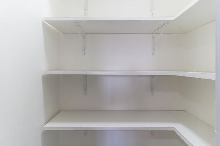 Apartamento para alugar com 70m², 2 quartos e 2 vagas Apartamento para alugar com 70m², 2 quartos e 2 vagasDespensa